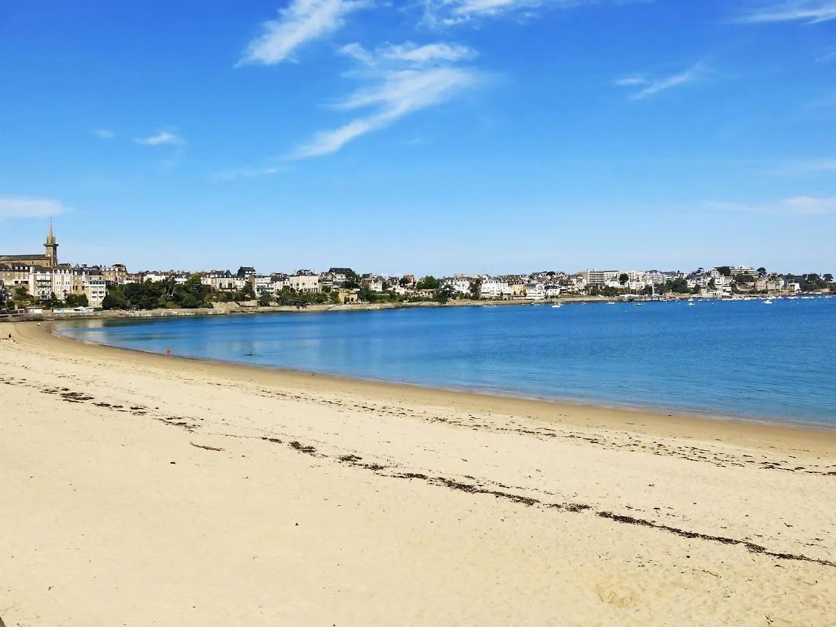 Apartment Les Jardins De Botero By Interhome Dinard